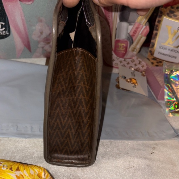 Valentino Vintage Brown Clutch with Gold V-Emblem - Picture 8 of 8